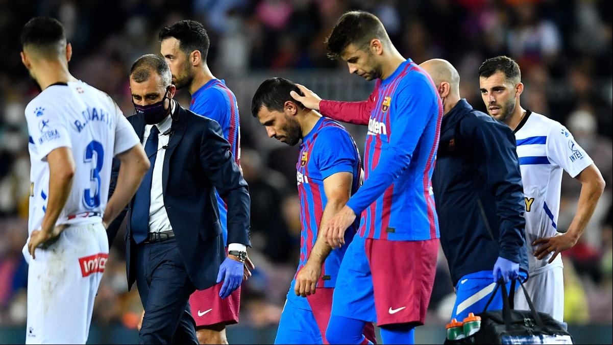 Agüero sufrió una arritmia y permanece ingresado en el hospital