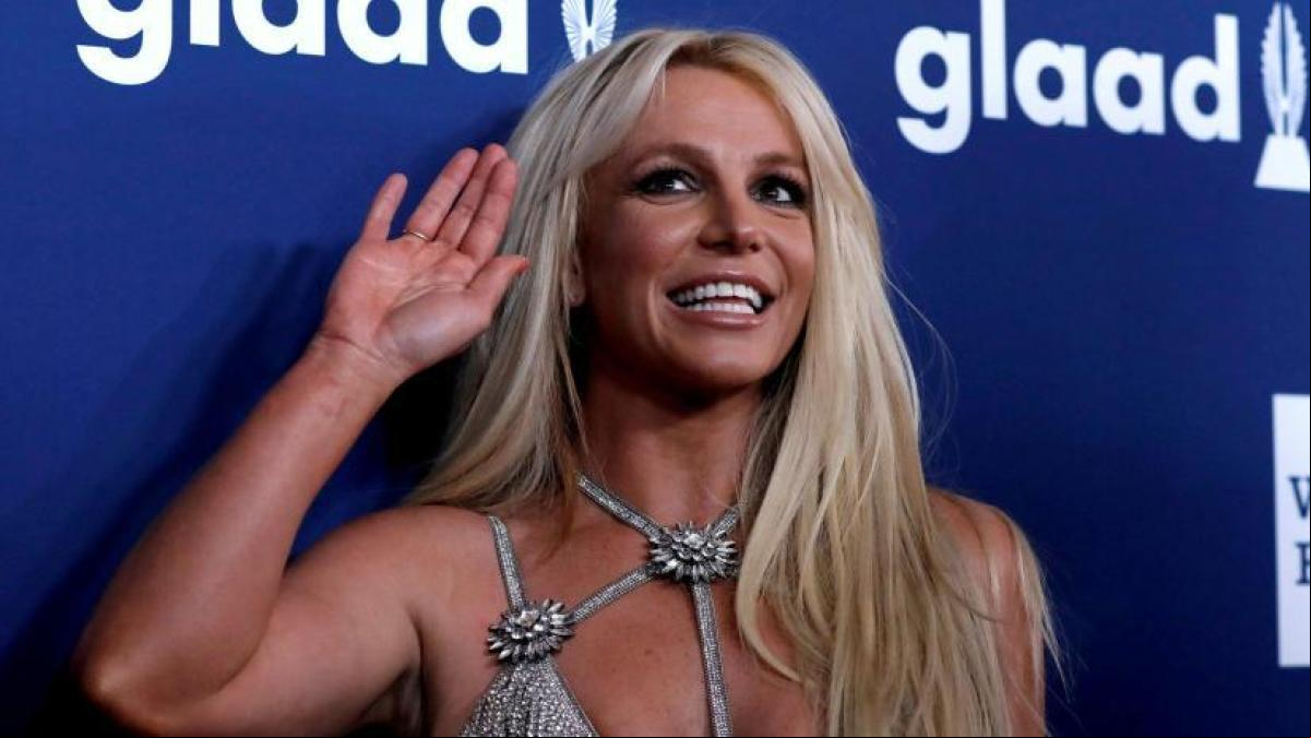 Britney Spears se sincera tras poner fin a la tutela de su padre: Anoche me tomé mi primera copa de champán