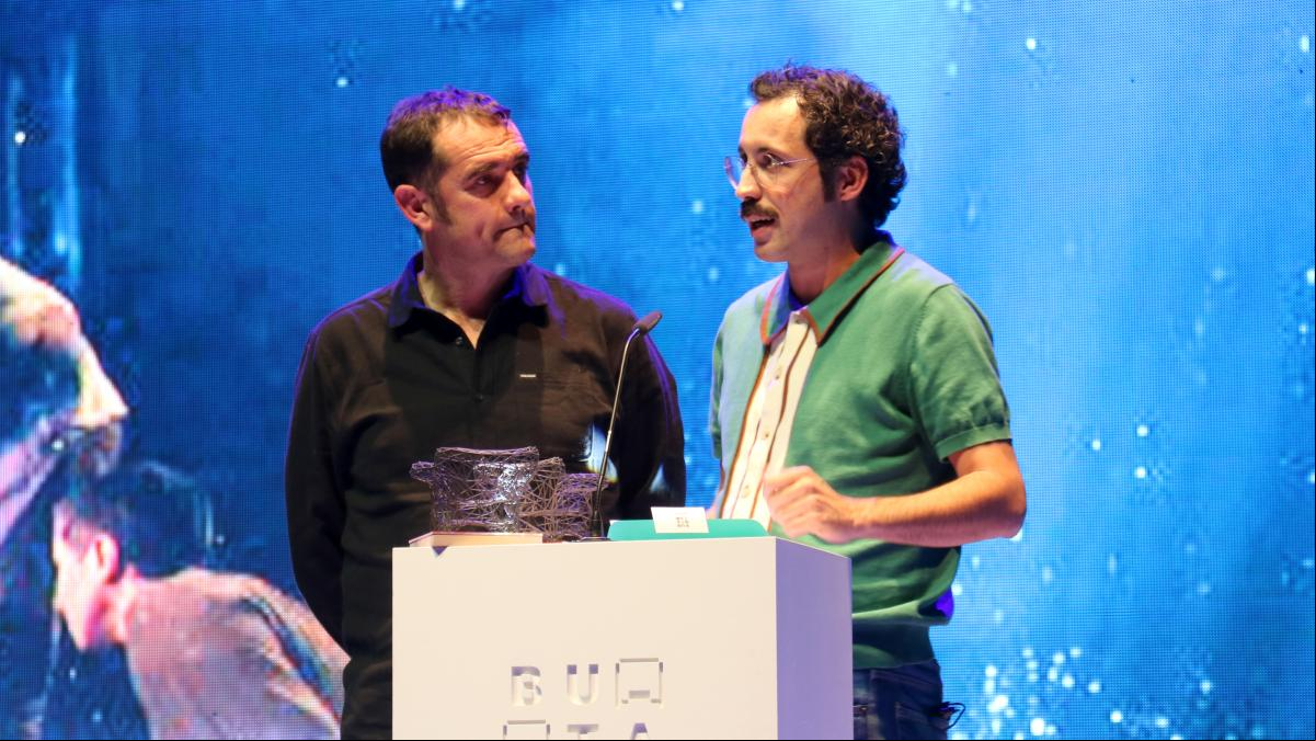 ‘Canto jo i la muntanya balla’ arrasa en los premios Butaca
