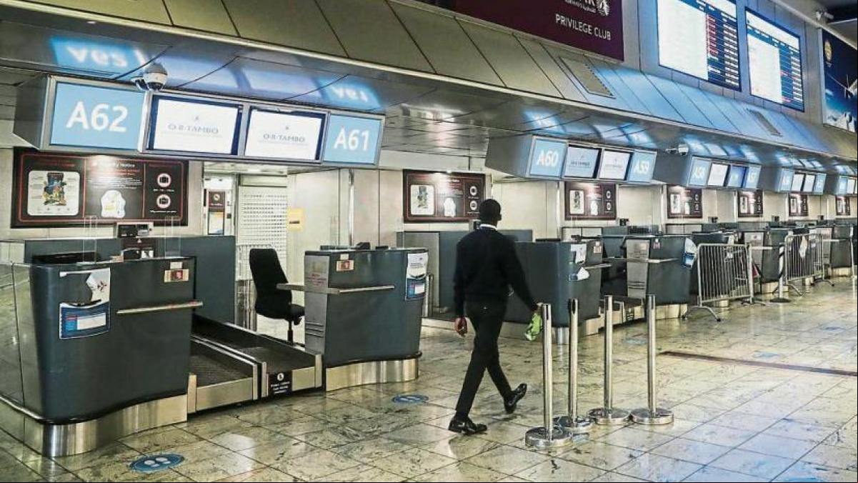 Madrid detecta el primer caso de ómicron en España y Catalunya analiza dos sospechosos