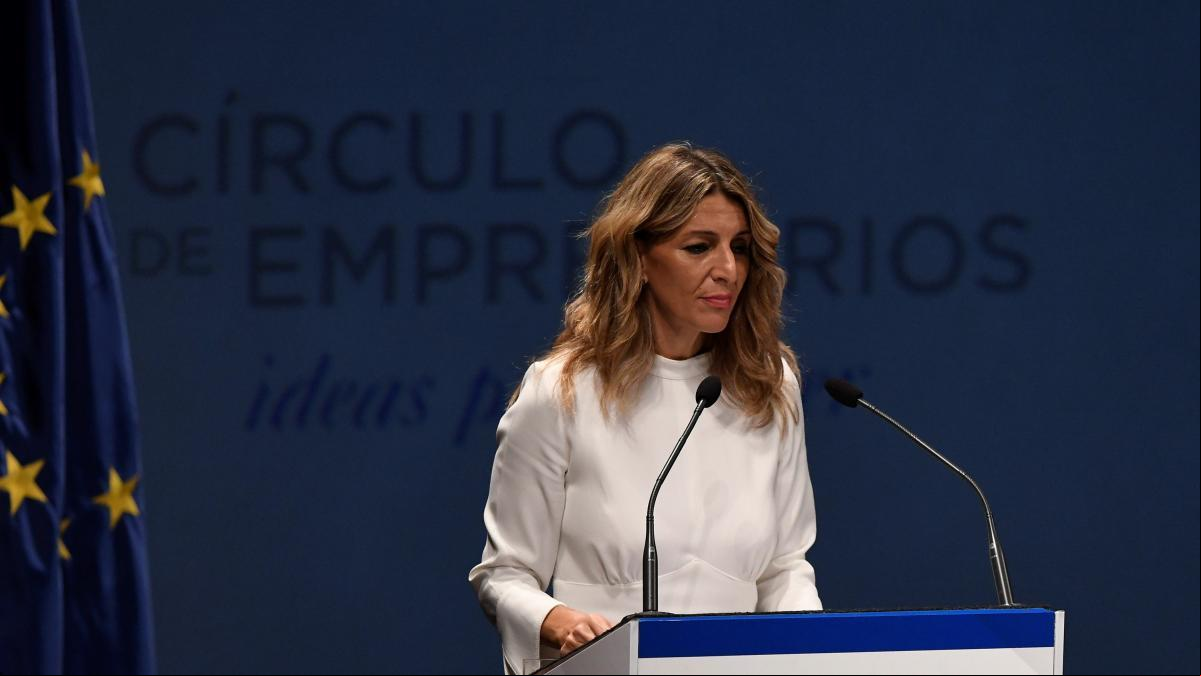 Yolanda Díaz insta a Sánchez a cuidar la coalición tras desautorizar a Garzón