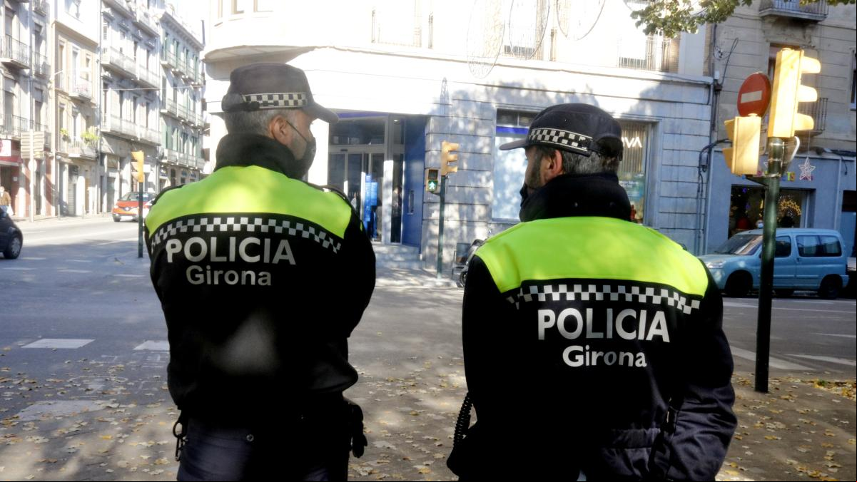 Una joven muere al ser atropellada con su bicicleta por un coche que se saltó el ceda el paso