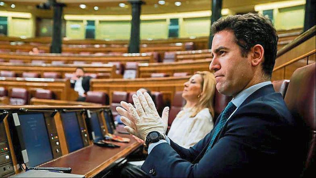 Los afines a Feijóo intentan contener cualquier maniobra de García Egea