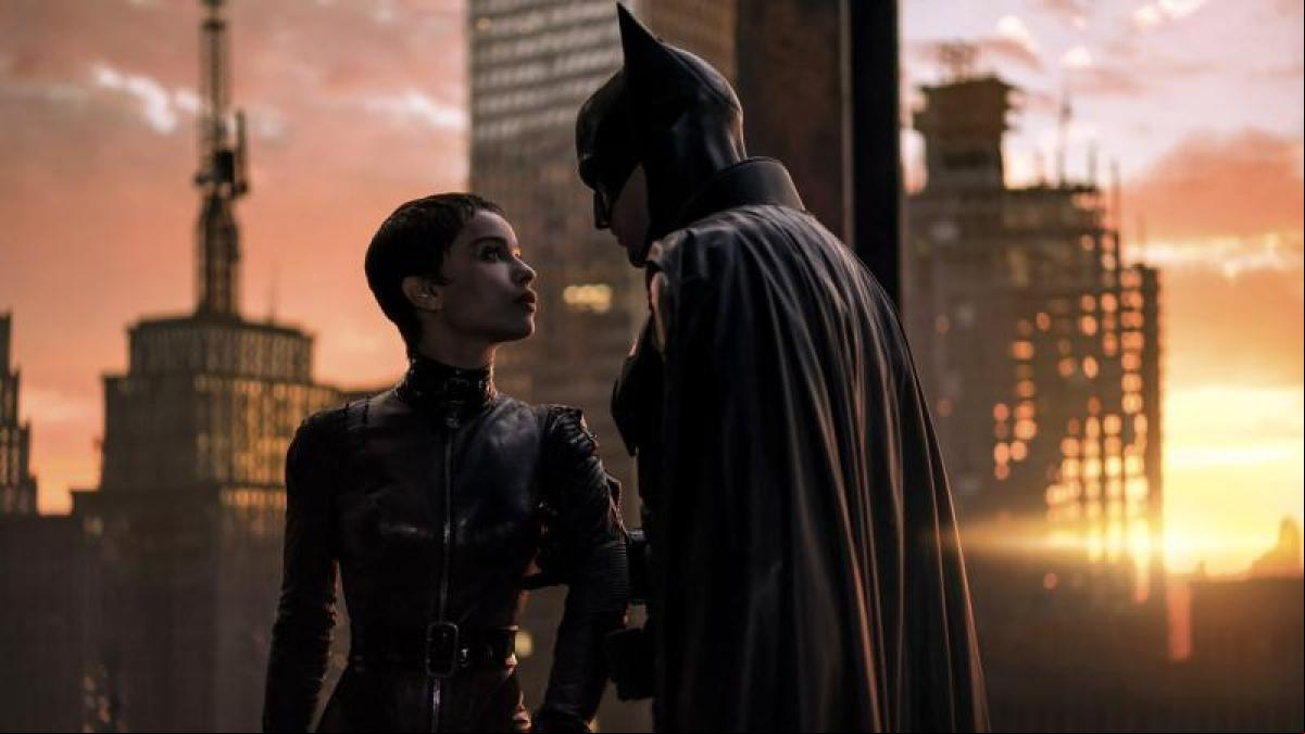 The Batman: Pattinson brilla en un thriller terrorífico con héroe vulnerable