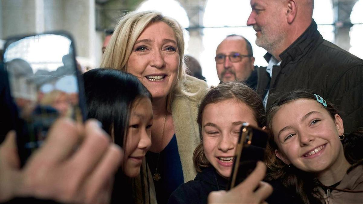 Marine Le Pen sigue viva