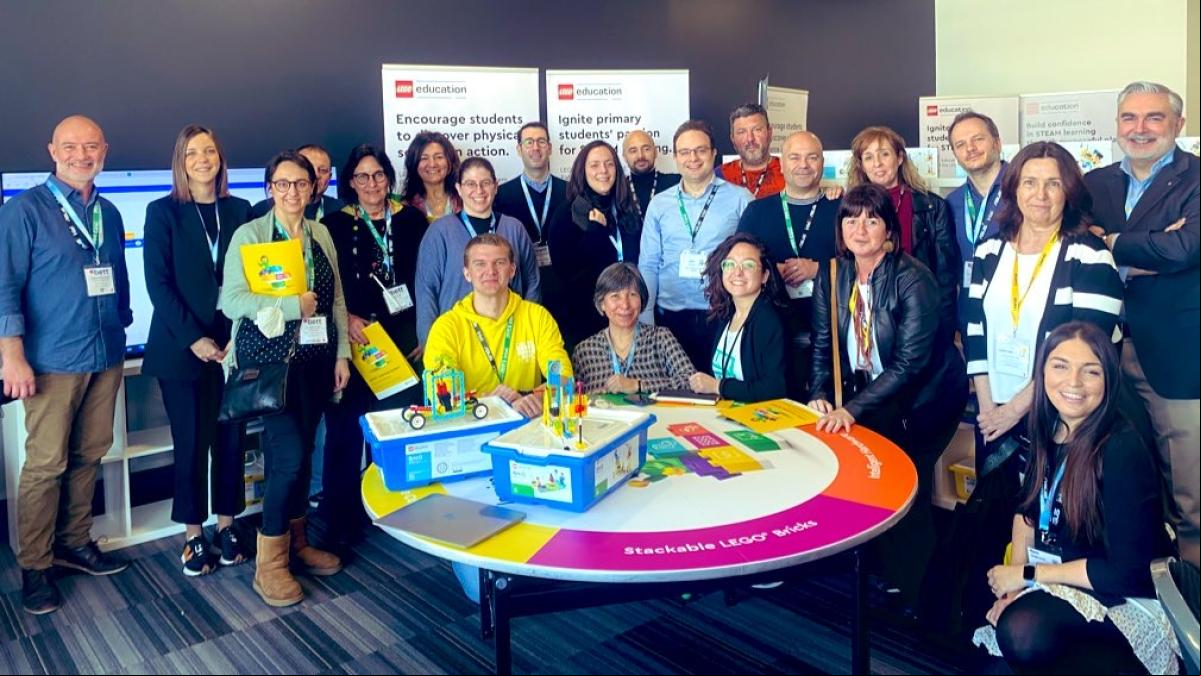 Empresas españolas e internacionales del sector edtech se citan en Bett London 2022