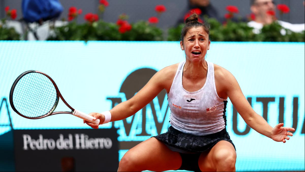 Sara Sorribes resiste ante Kasatkina y se mete en los cuartos de Madrid