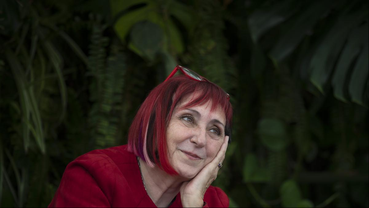 Elia Barceló: A las mujeres hay que darles ejemplos de algo que no sea el príncipe azul