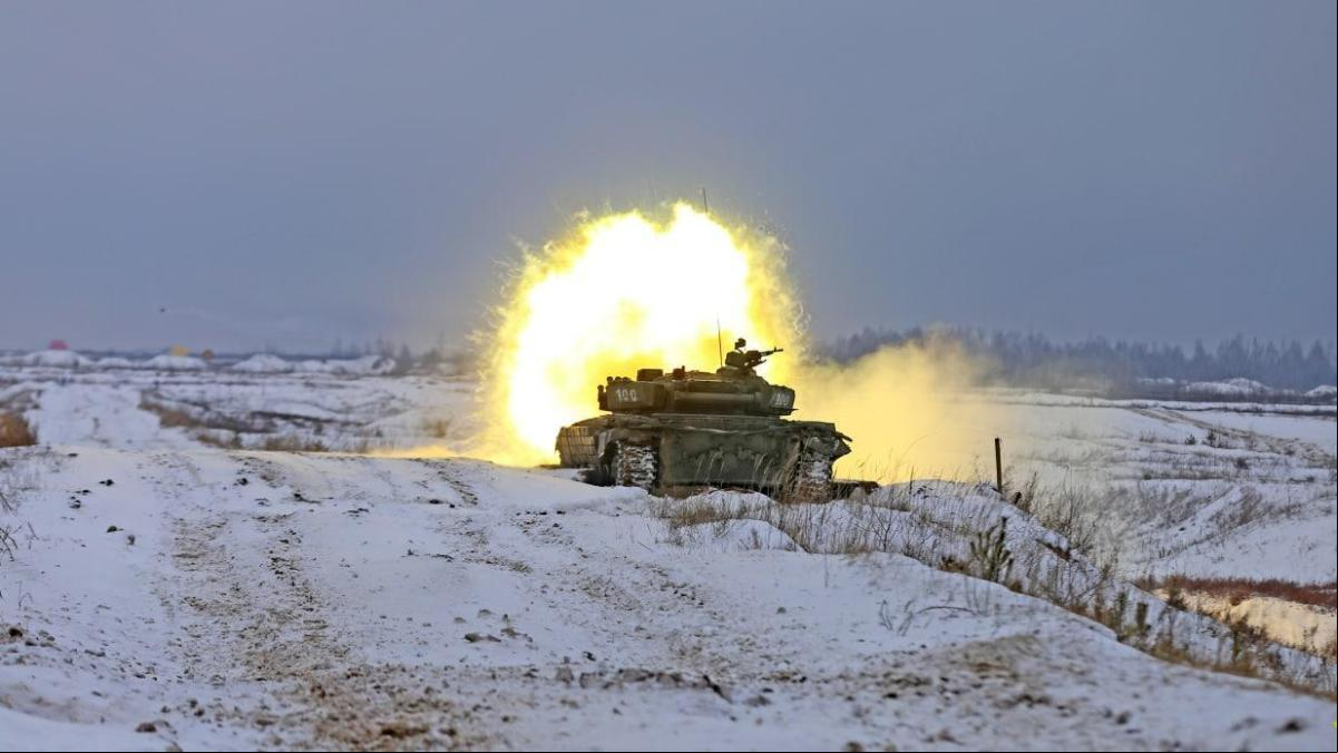 Los primeros soldados rusos llegan a Bielorrusia para una misión “defensiva”