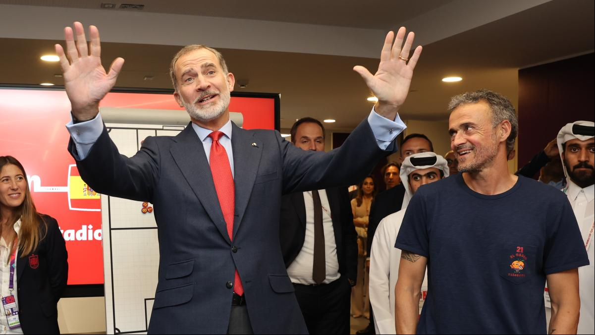 El Rey se reúne en Doha con el emir de Qatar