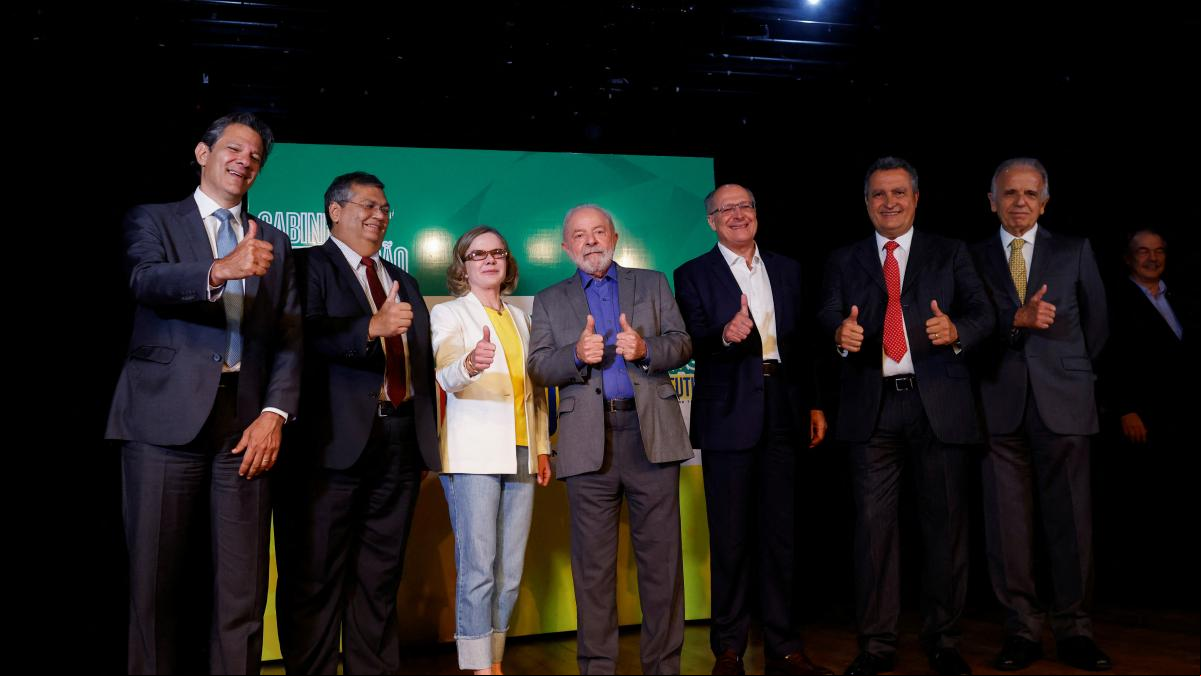 Lula anuncia a los cinco ministros claves de su futuro Gobierno en Brasil Lula anuncia a los cinco ministros claves de su futuro Gobierno en Brasil