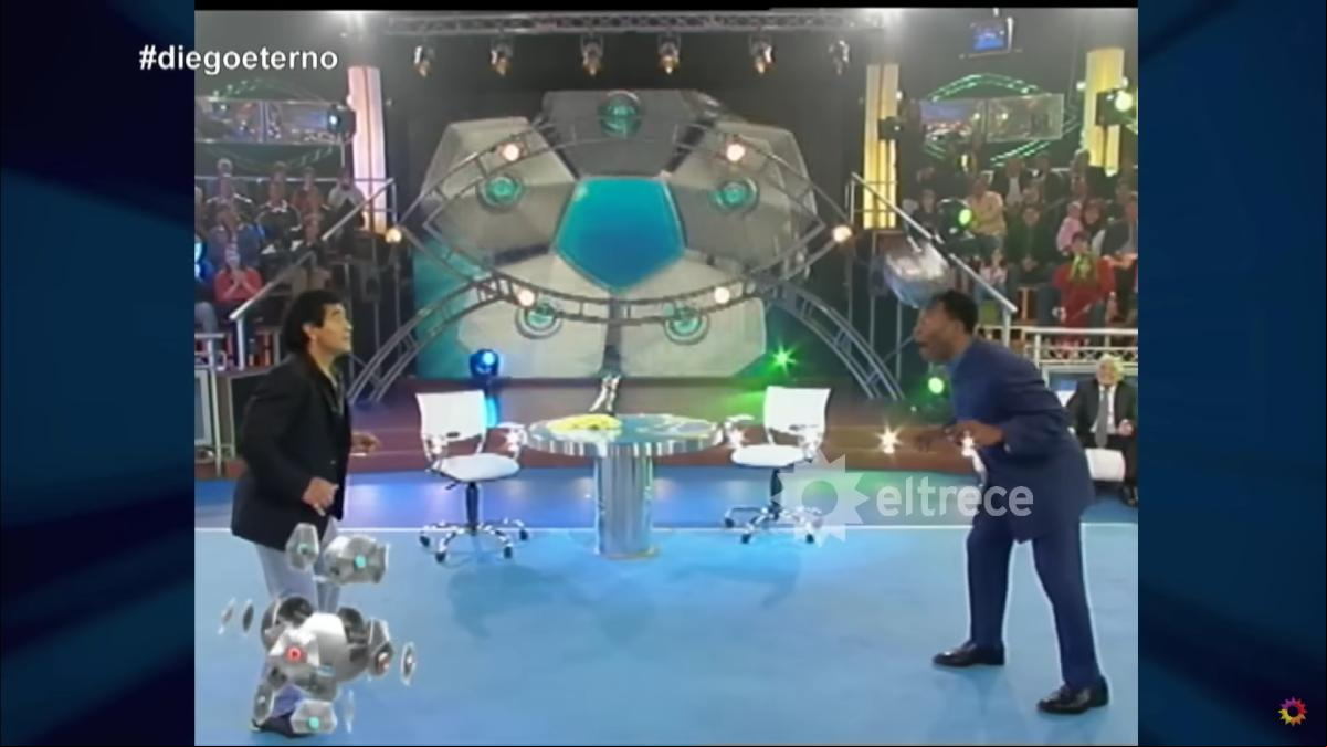 Así fue la entrevista a Pelé en el programa de televisión de Diego Armando Maradona