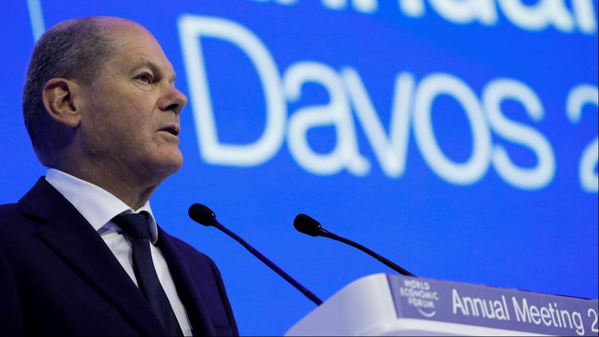 Scholz promete más apoyo militar a Ucrania pero ni menciona la palabra ‘tanque’
