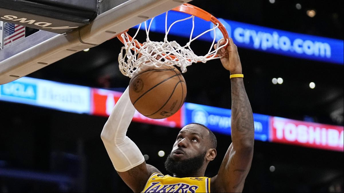 LeBron James cumple la profecía