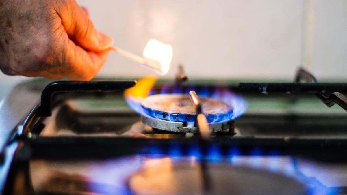¿Cuál es el ahorro que supone contratar la tarifa regulada de gas?
