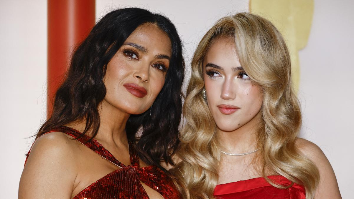 Salma Hayek, Andie MacDowell, Colin Farrell y otras estrellas que han ido a los Oscars con sus hijos