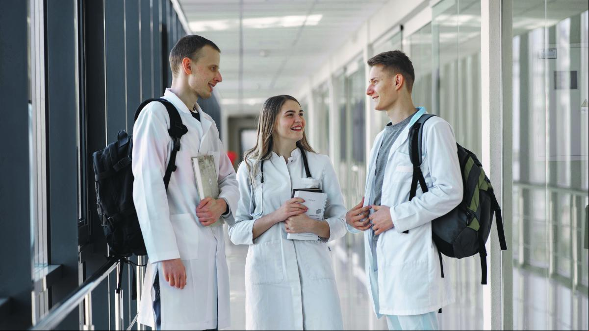 Ser médico consiste en atender a la persona y no a su enfermedad