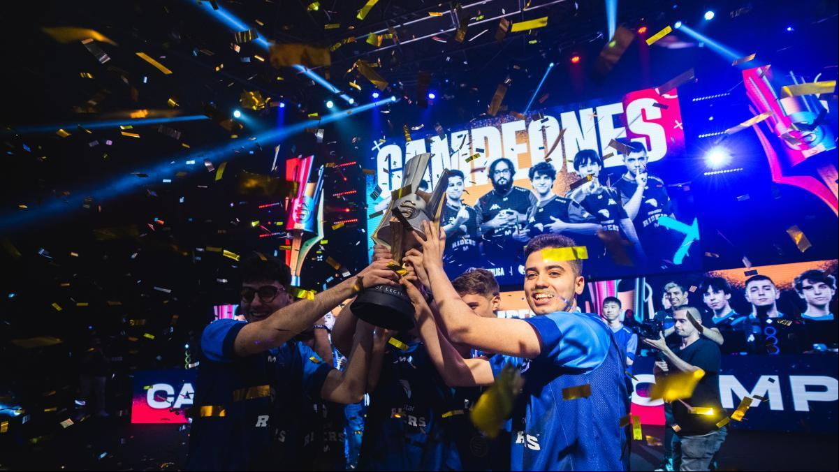 Movistar Riders arrasa en la final de la Superliga de League of Legends