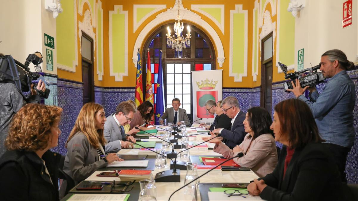 Los solicitantes del Bono Consumo valenciano jurarán que comprarán solo alimentos básicos Los solicitantes del Bono Consumo valenciano jurarán que comprarán solo alimentos básicos