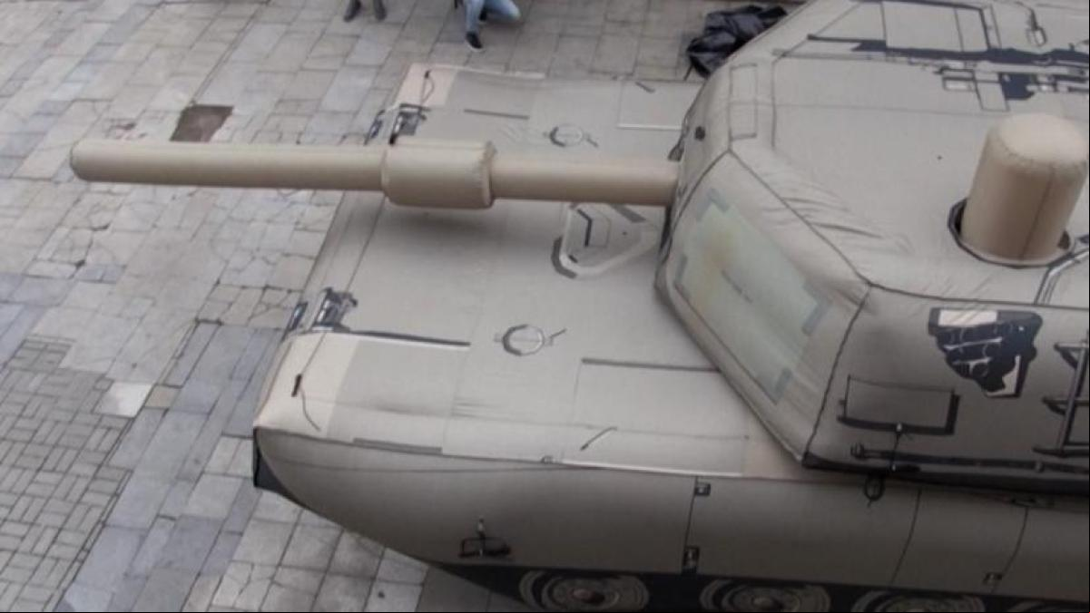 Hola a las armas