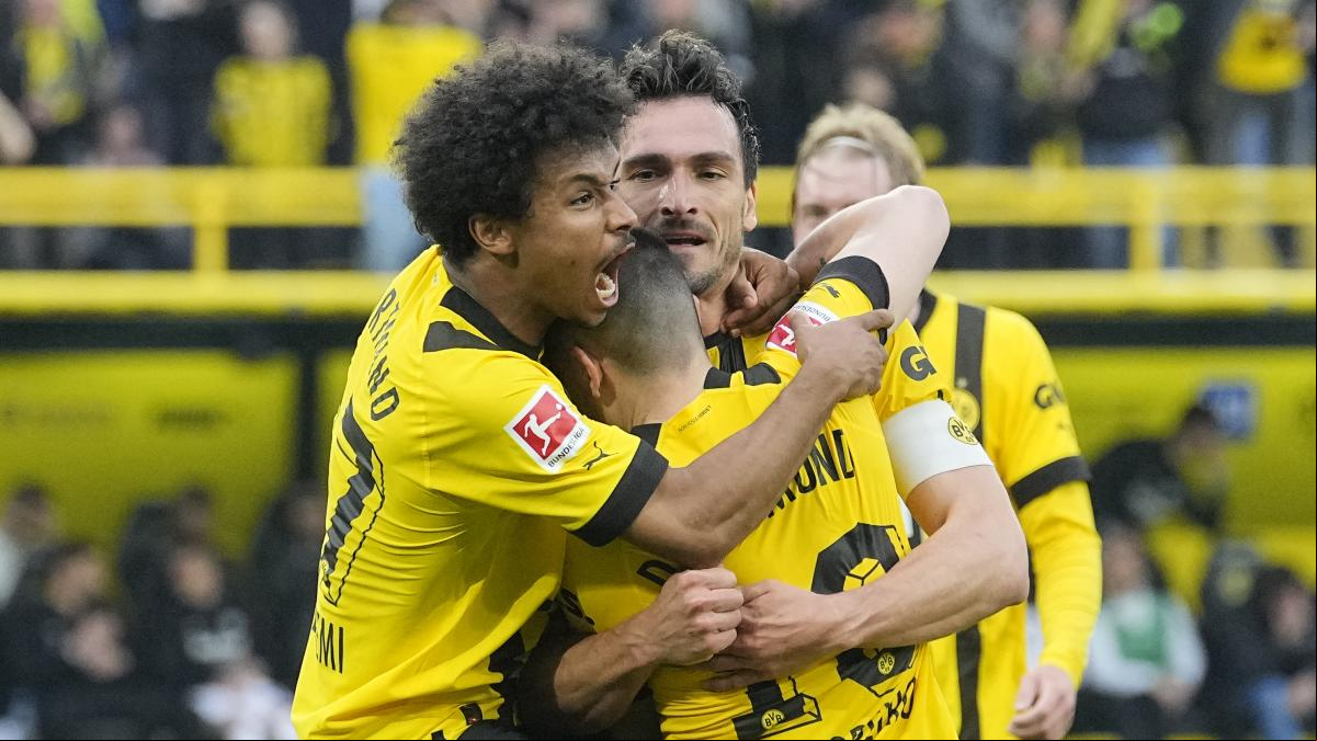 El Dortmund aprovecha la caída libre del Bayern y le arrebata el liderato