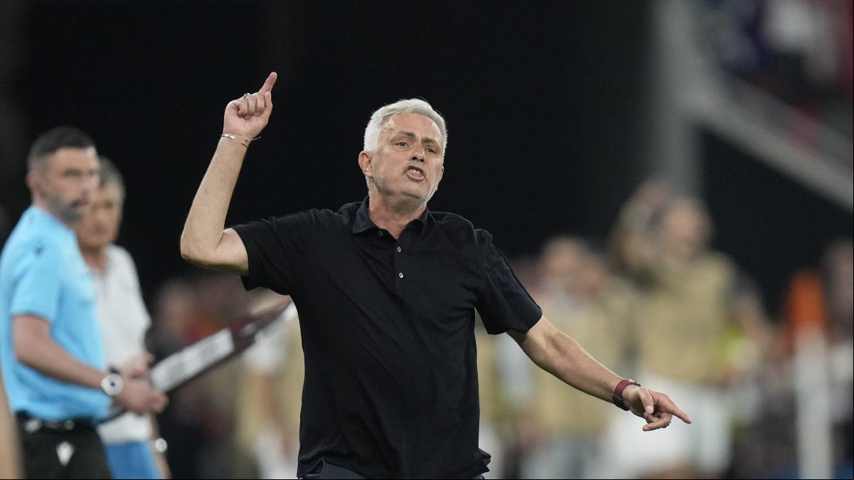 Sanción de cuatro partidos a Mourinho por su actitud en la final de la Europa League
