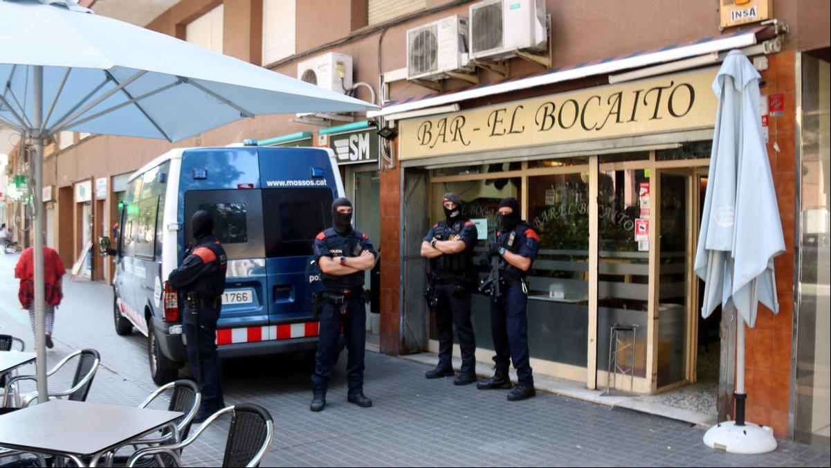 A juicio dos cónsules honorarios por lavar dinero de un clan