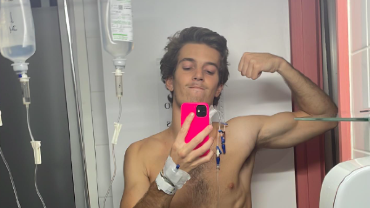 Un influencer anuncia que padece cáncer y lanza una campaña para aumentar las donaciones de sangre