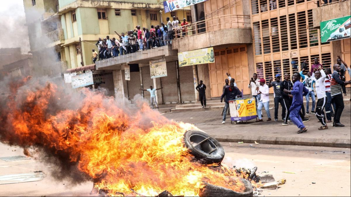 El ataque contra una escuela en Uganda deja 41 estudiantes muertos