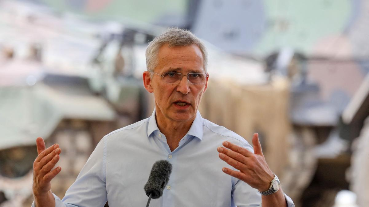 Stoltenberg aconseja no subestimar a Rusia a pesar de la debilidad del régimen