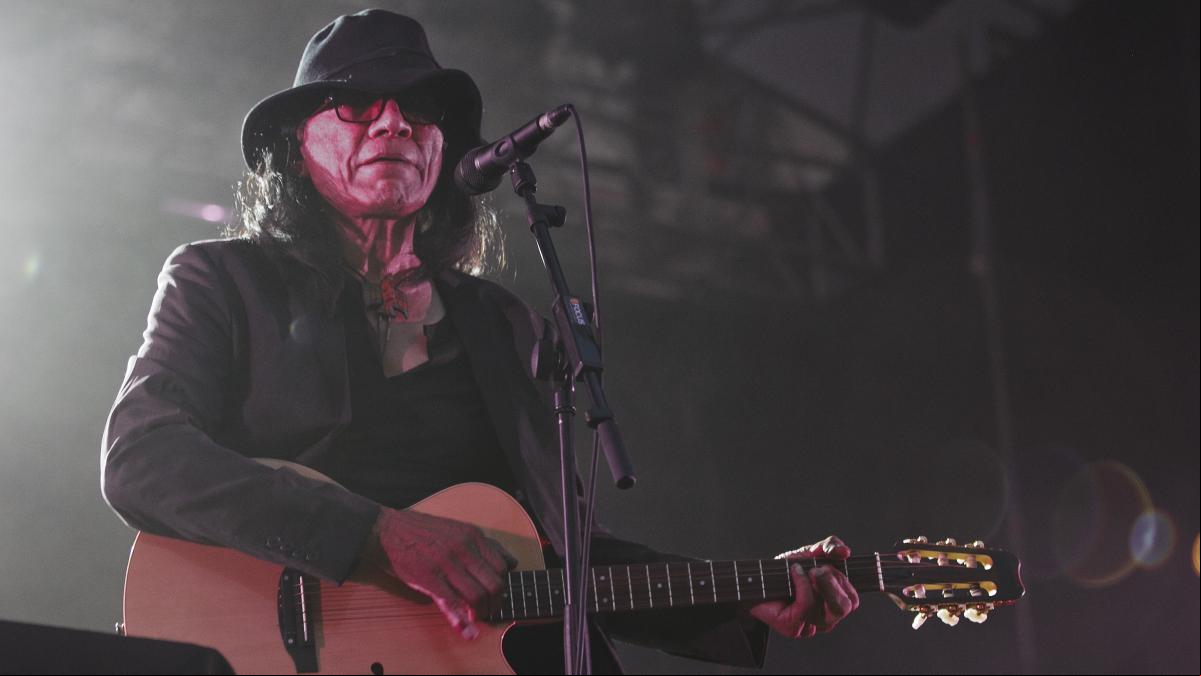 Muere Sixto Rodríguez, el cantautor renacido en el documental Searching for Sugar Man
