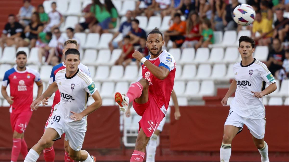 Un gol en el añadido amarga el debut del Espanyol en Segunda