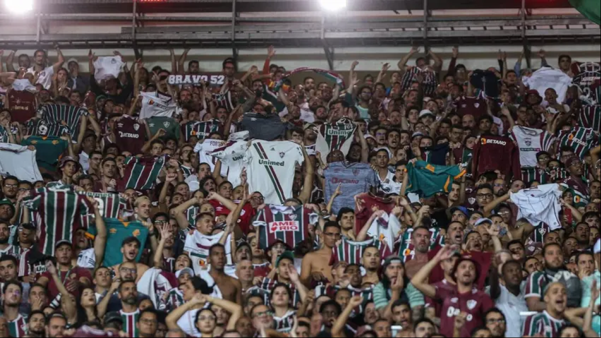 Los hinchas de Fluminense provocan una pelea con los de Boca en la previa de la final de la Libertadores
