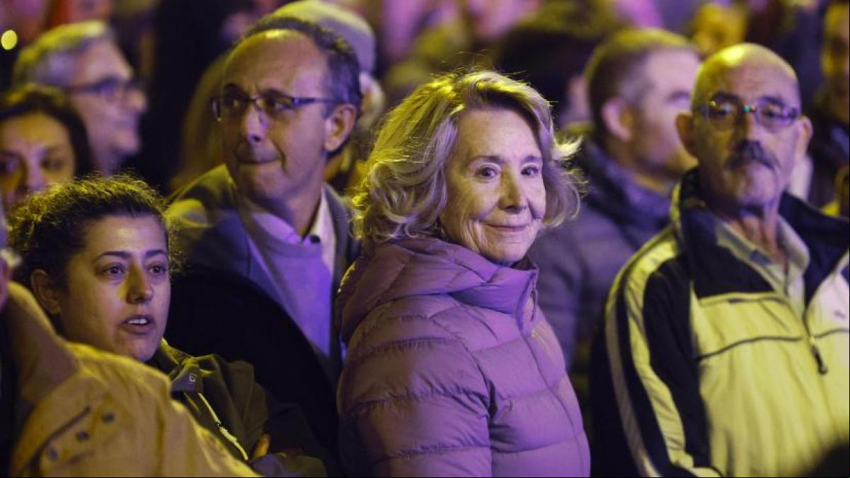 Aguirre se manifiesta en contra de la amnistía y reclama al PSOE un referéndum