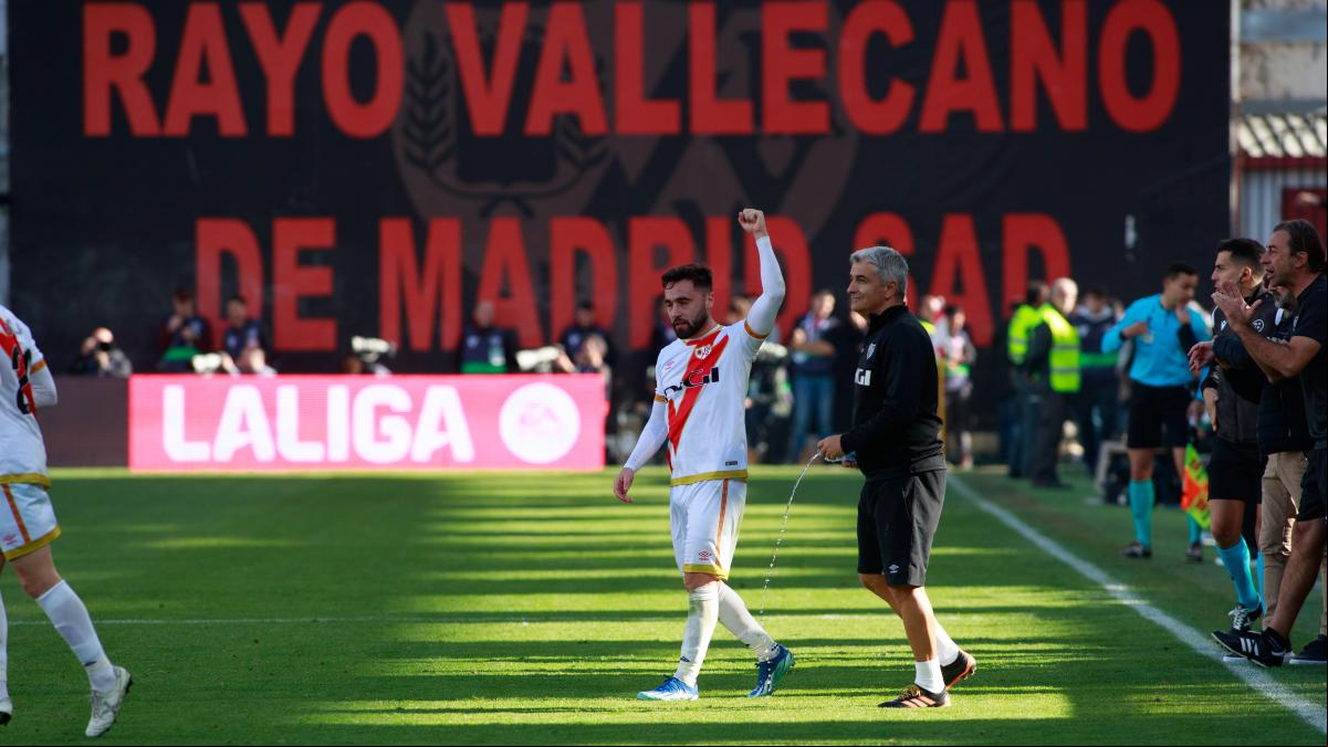 La Comunidad de Madrid negocia con el Rayo el traslado del estadio de fútbol fuera de Vallecas