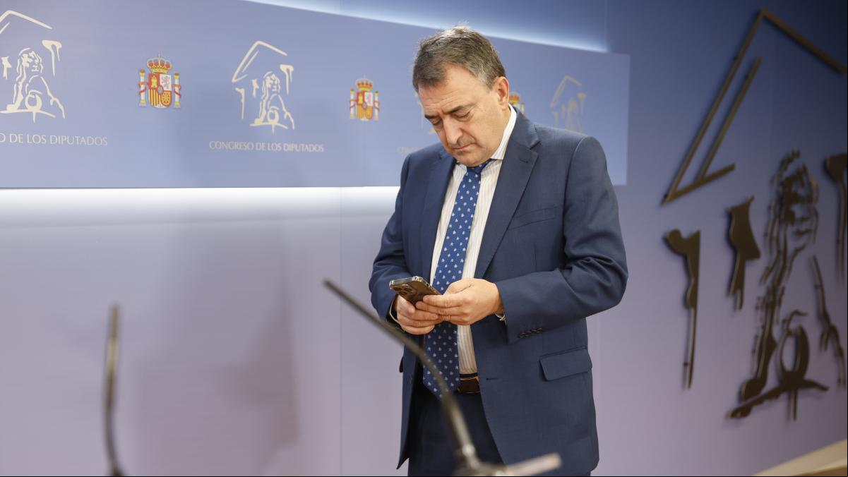 El Gobierno comienza a cumplir el pacto con el PNV, que se ve reforzado