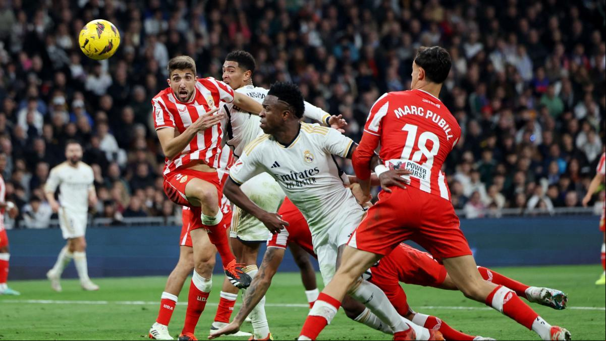 El VAR se alía con el Madrid en una remontada escandalosa que traerá cola