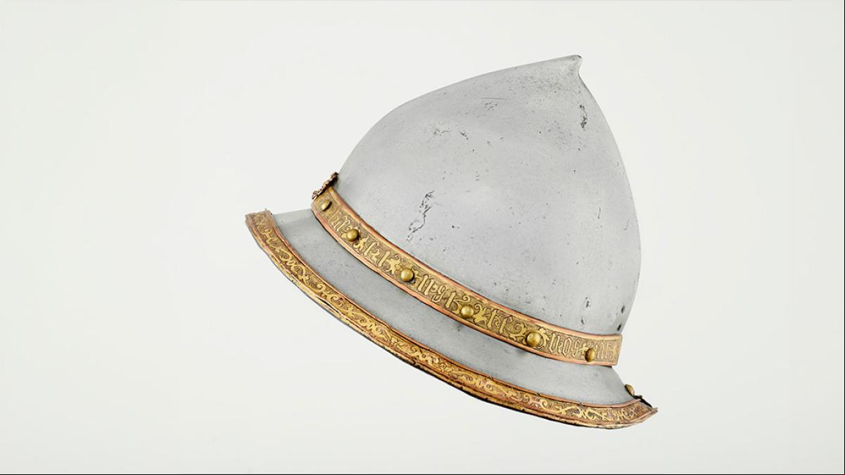 Del casco de Fernando el Católico a las sillas de Miguel Milá
