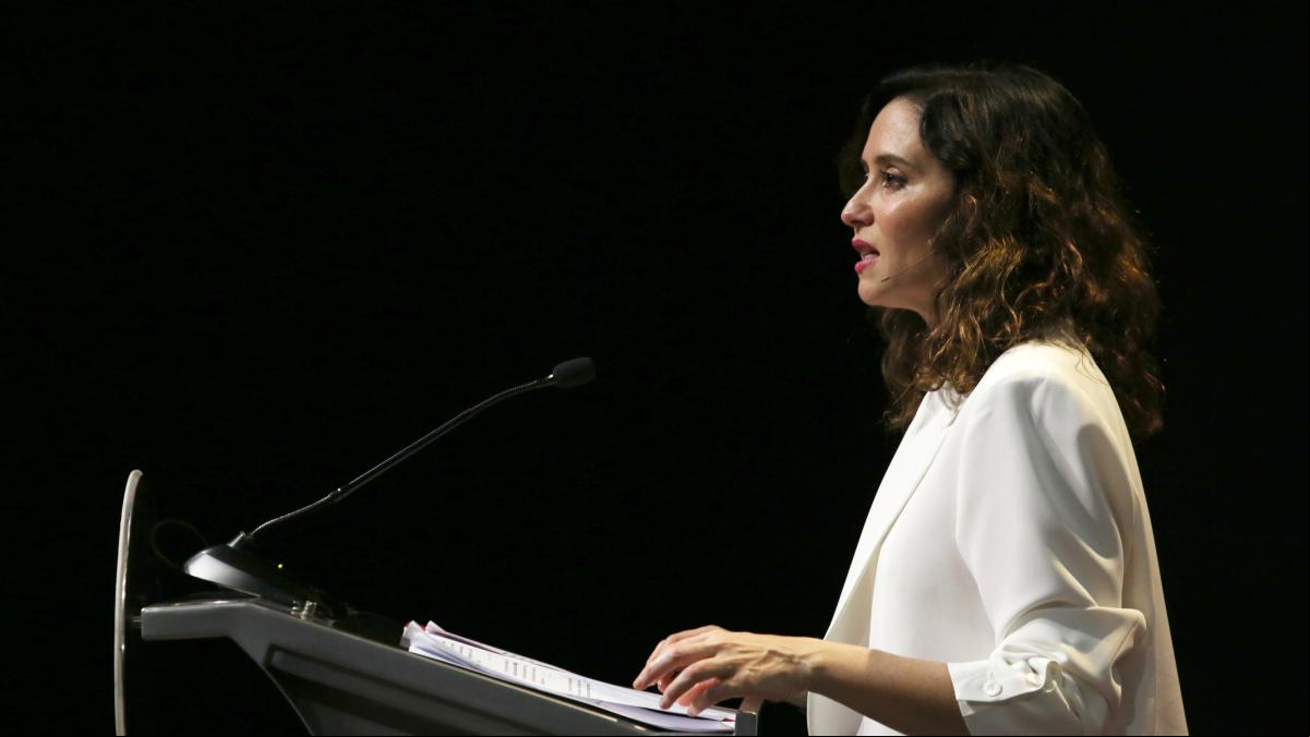 El número dos del PP de Madrid se reunió con la pareja de Ayuso y asegura que lo volvería a hacer