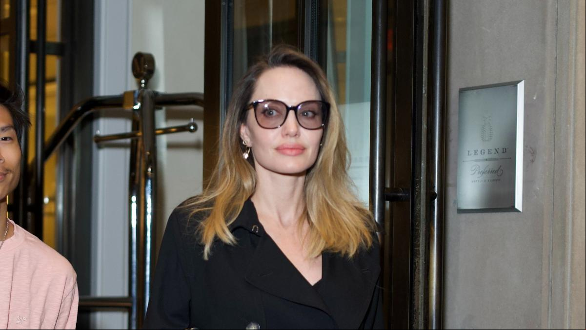 Angelina Jolie acusa a Brad Pitt en una demanda de maltratarla físicamente