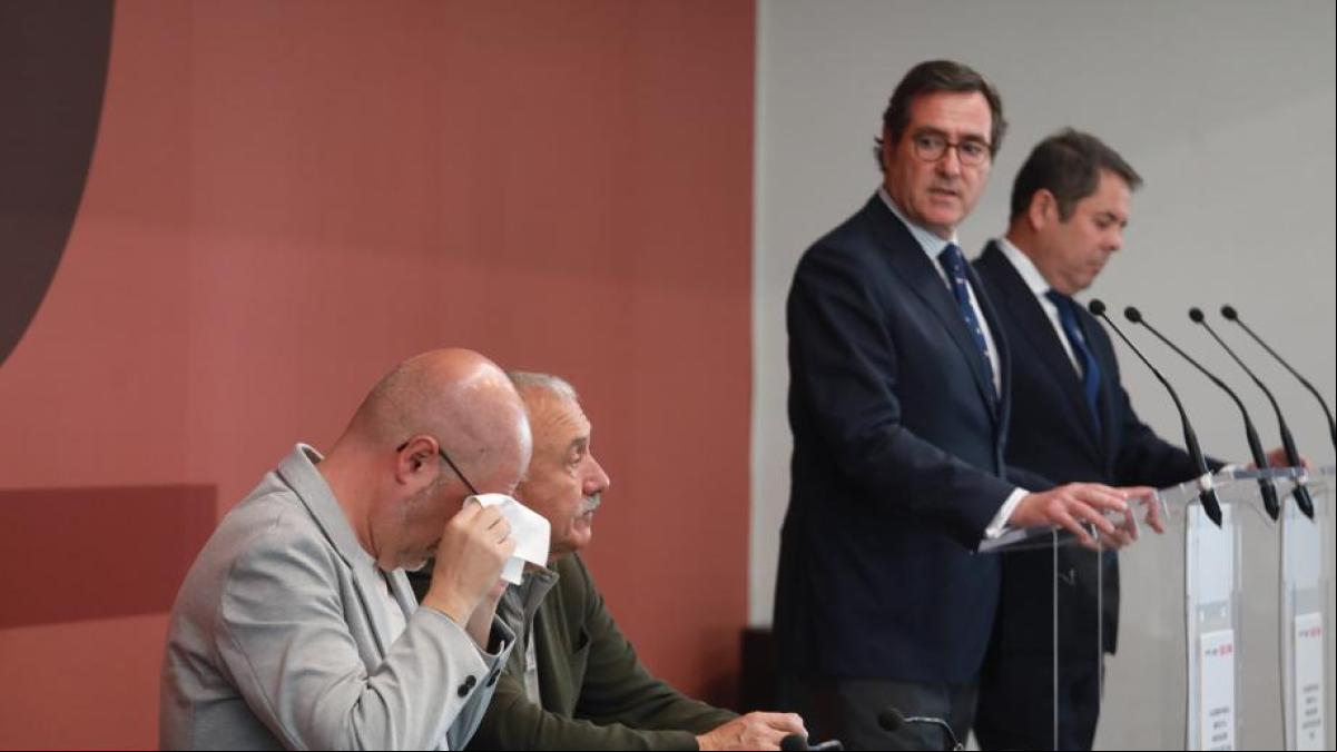 Impuestos, “libertad de elegir” y campaña electoral