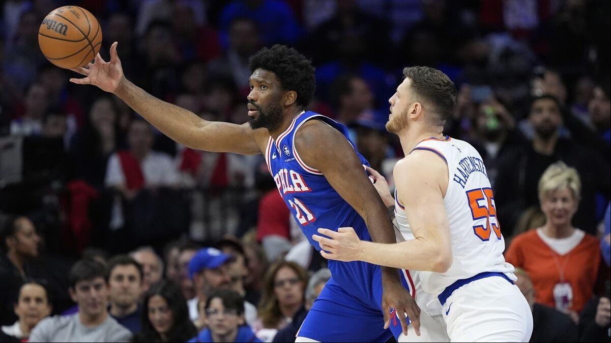 Embiid avasalla a los Knicks con 50 puntos y los Nuggets dejan a los Lakers en el alambre