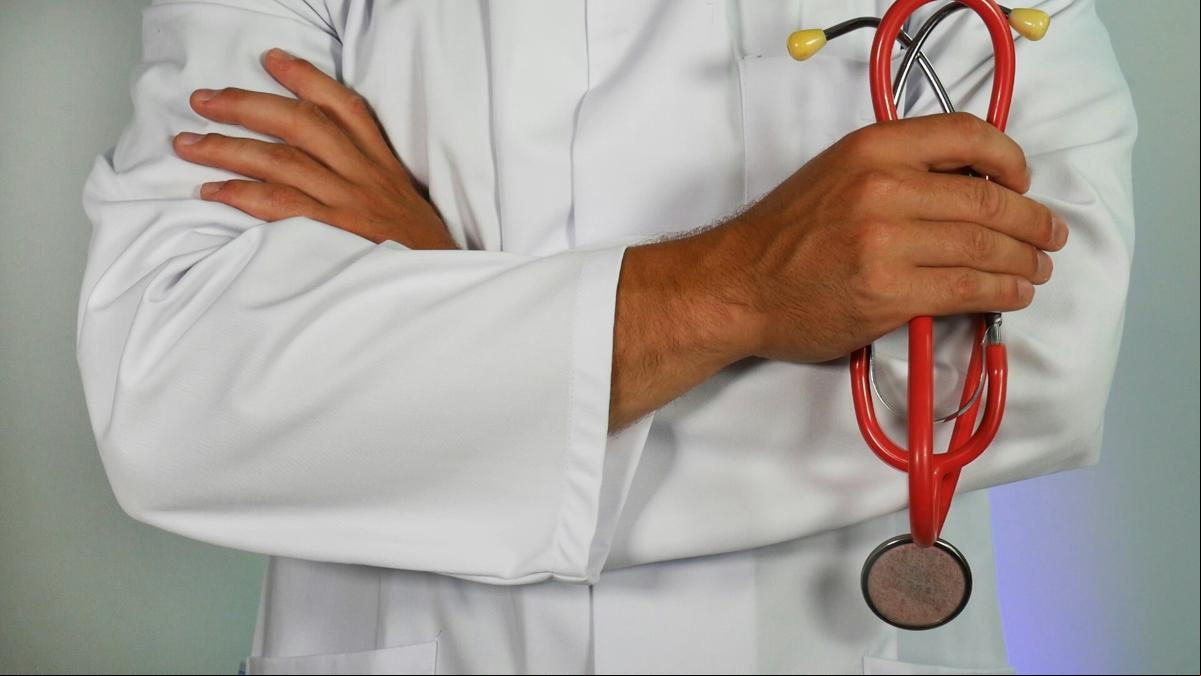 Vuelve a caerse el sistema informático de Salud Madrid que permite dar recetas o agendar citas