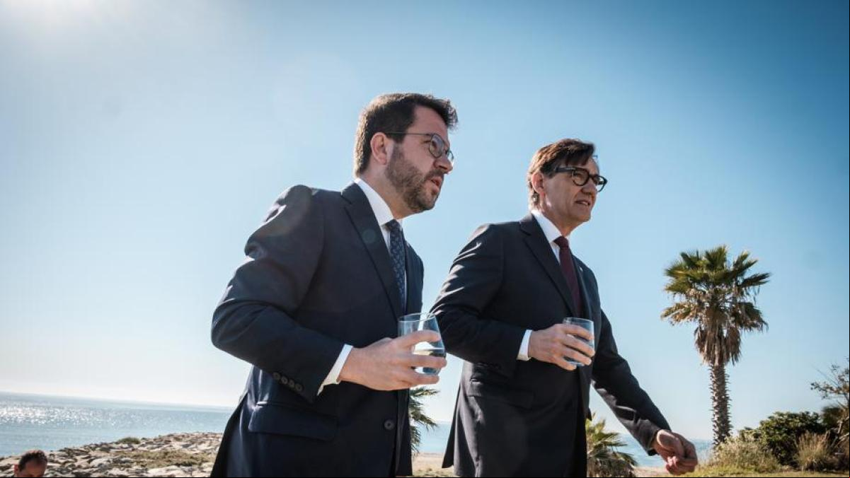 La Vanguardia reúne a los candidatos del 12-M para la tradicional foto de la portada del diario