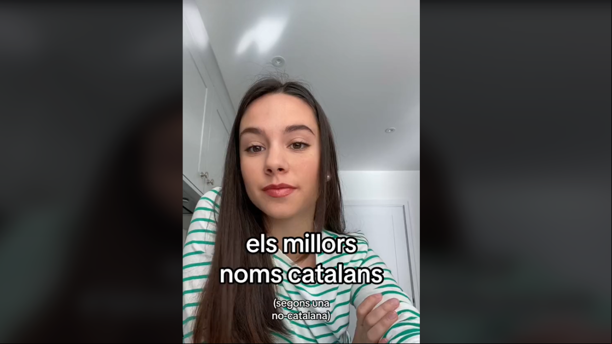 Una 'tiktoker' albaceteña sorprende con su ranking de nombres catalanes: “Aina me recuerda una legumbre”