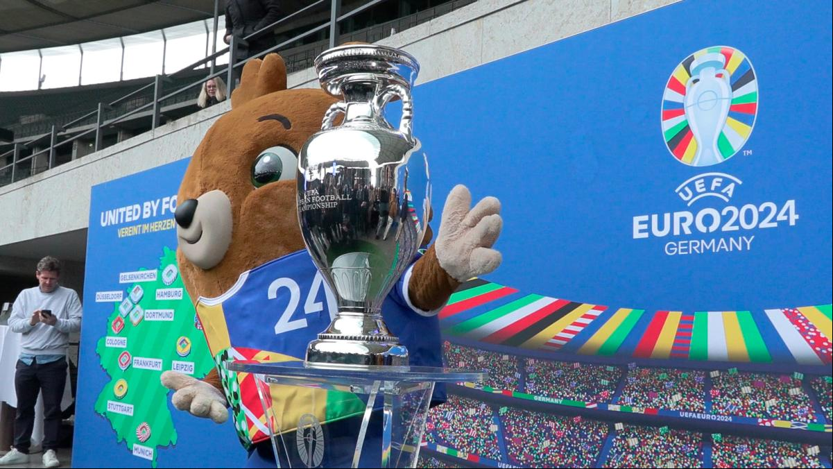 El tarotista descendiente de Nostradamus predice quién ganará la Eurocopa y augura un batacazo de España