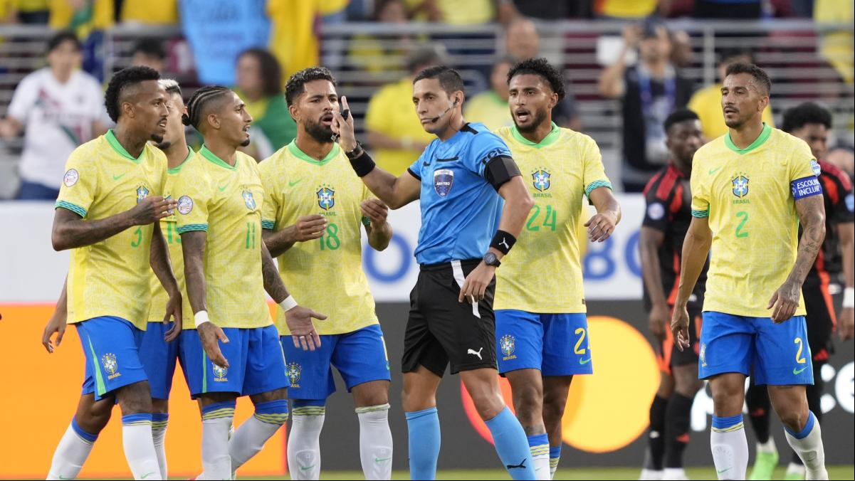 Colombia alarga su imbatibilidad a costa de Brasil en la Copa América