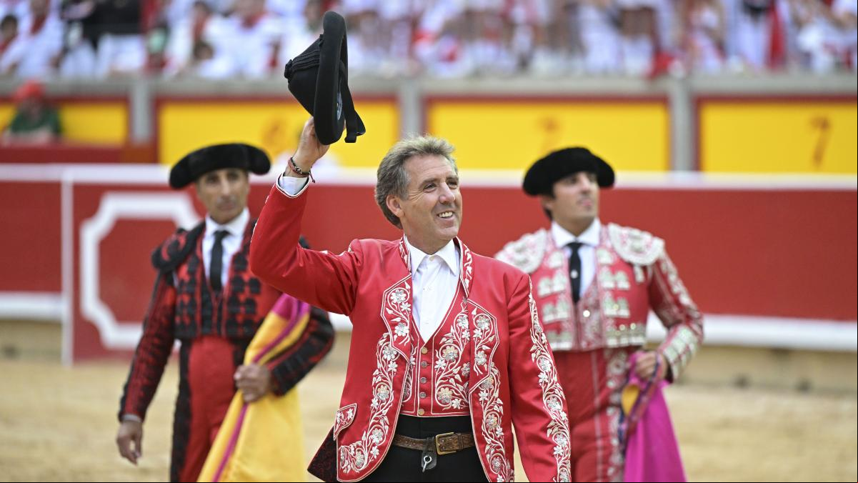 Apoteósico adiós a Pamplona de Pablo Hermoso de Mendoza en la segunda de los Sanfermines Apoteósico adiós a Pamplona de Pablo Hermoso de Mendoza en la segunda de los Sanfermines