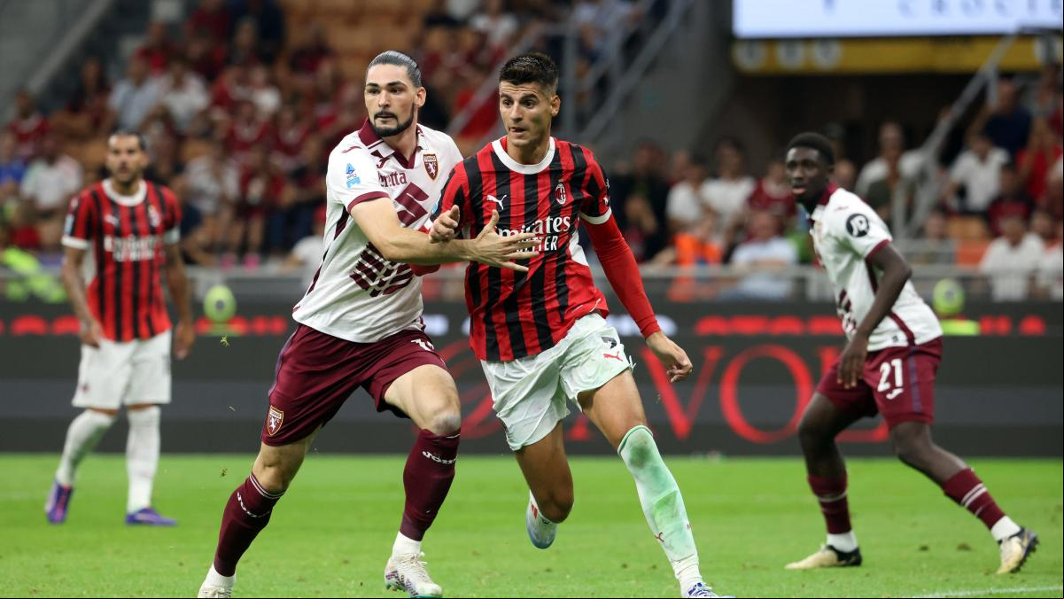 Insólito fallo arbitral en la Serie A: el reloj no detectó un gol en contra del Milan pero el VAR evitó el ridículo