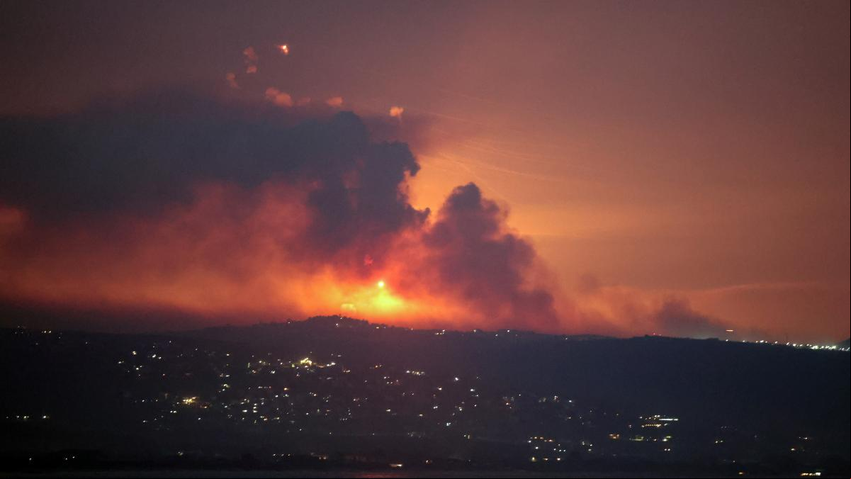 Israel bombardea Líbano para responder a un inminente “ataque extensivo” de Hizbulah